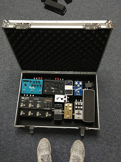 Pedaltrain PT-2 with hard case and Voodoo Lab PP2+ image 1
