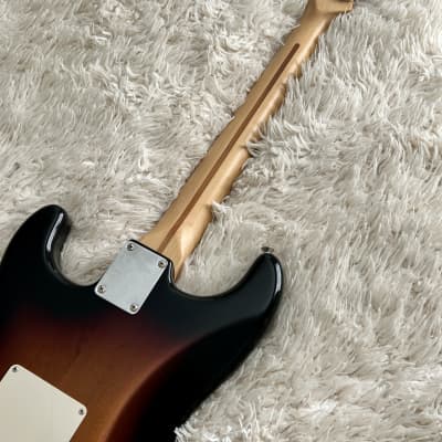 2004 Fender Highway One Stratocaster Sunburst Electric Guitar image 13