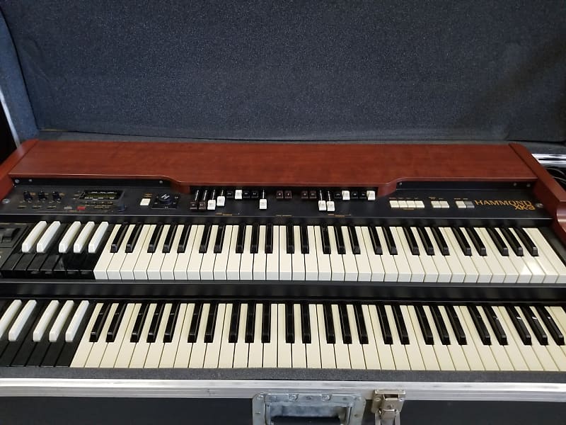 Hammond XK-3 Organ Split Keyboards w/ Case image 1