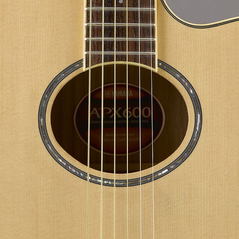 Yamaha APX600 Thinline Cutaway Acoustic Electric Guitar Natural