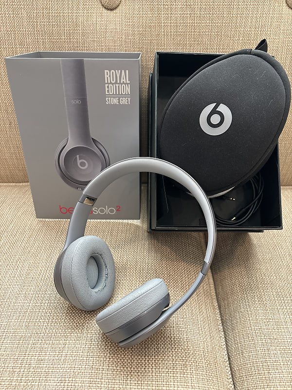 Beats by Dre Solo 2 2010s - Gray image 1