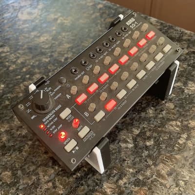 Stand - Korg SQ1