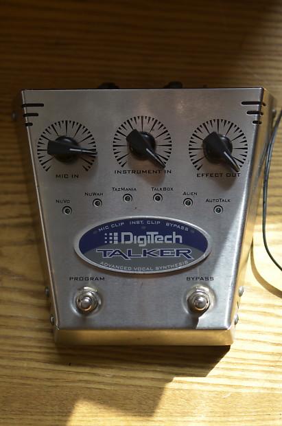 Digitech Talker ボーカルシンセサイザー Digitech Talker Advanced Vocal Synthesis Talk Box - YouTube
