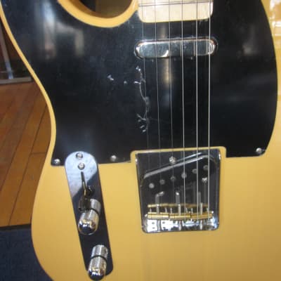 Used Left-Handed Fender Telecaster Electric Guitar Butterscotch Blonde w/ Black Pickguard w/ Hard Case Made in Japan image 10