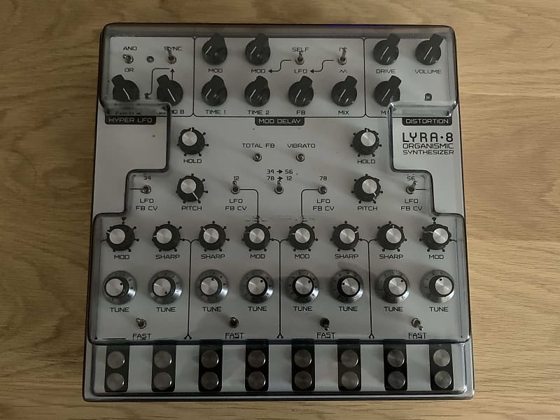 Soma Laboratory Lyra-8 White + DeckSaver image 1