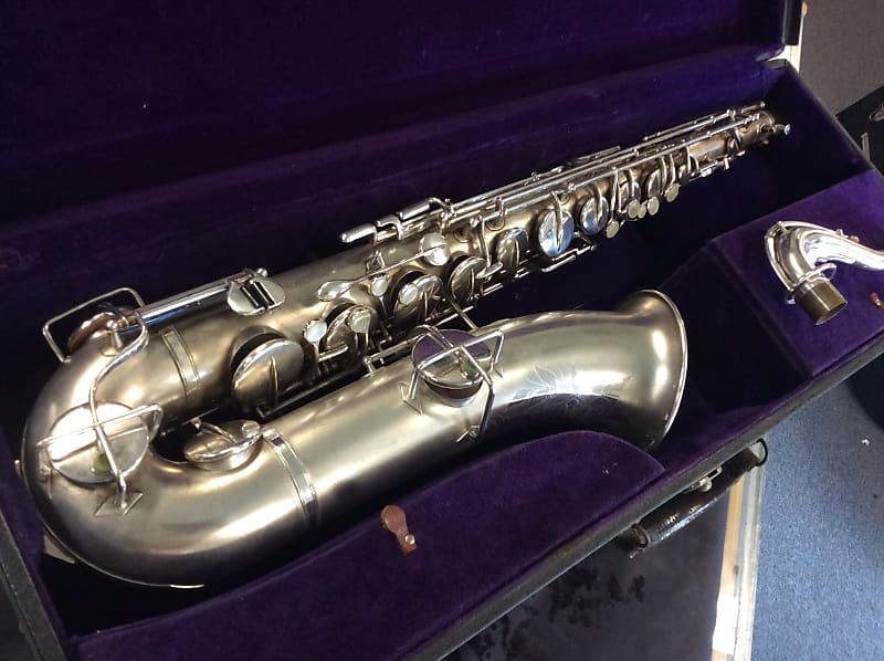 Buescher true deals tone tenor saxophone