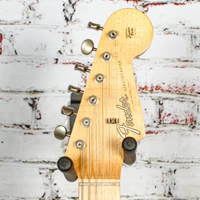 Fender - B2 Postmodern Stratocaster® - Electric Guitar - Journeyman Relic® - Maple Fingerboard - Aged Aztec Gold - w/ Custom Shop Hardshell Case - x6342 image 5