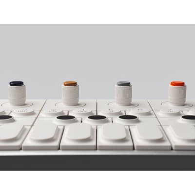 Teenage Engineering OP-1 Field image 3