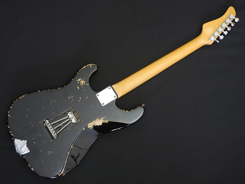 Fernandes – Cool Old Guitars