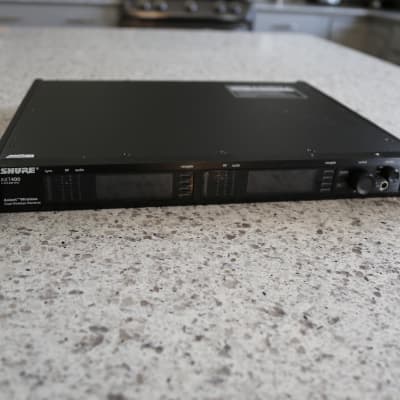 Shure AXT400 Dual Channel Receiver | Reverb Shure AXT400 Dual Channel Receiver | Reverb
