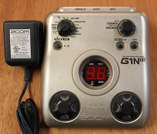 Zoom G1N Guitar Multi Effects Pedal w Power Supply Used