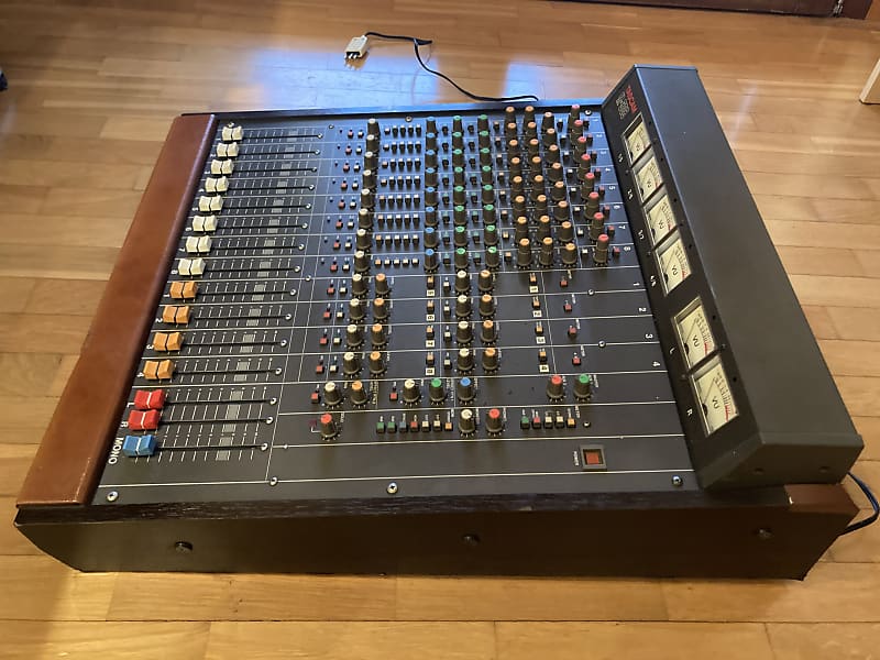 TASCAM M-308 ミキサー Tascam M-308 8-Channel Analogue Mixer | Reverb