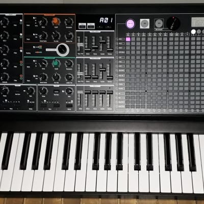 Arturia MatrixBrute 49-Key Synthesizer 2017 - Present - Black