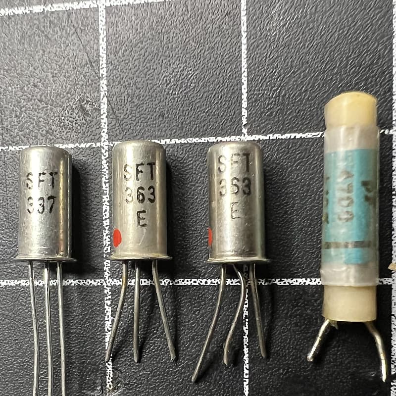 Vox Tone Bender transistor and cap set - rare Ducati 4700pf