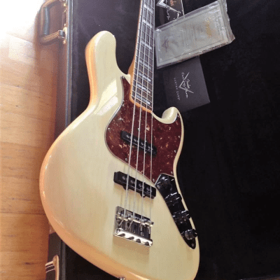 Fender Custom Shop Custom Classic Jazz Bass 2011 Olympic White image 2