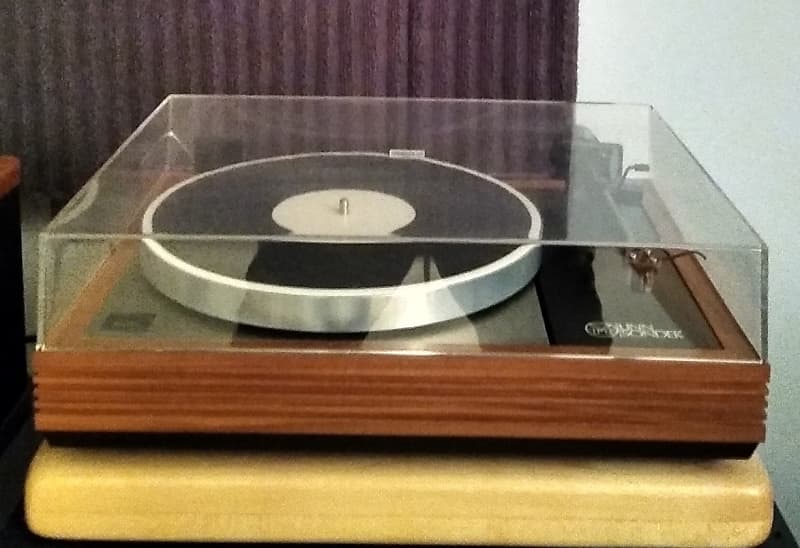 Linn Sondek LP-12 1995 - Walnut Plinth  			