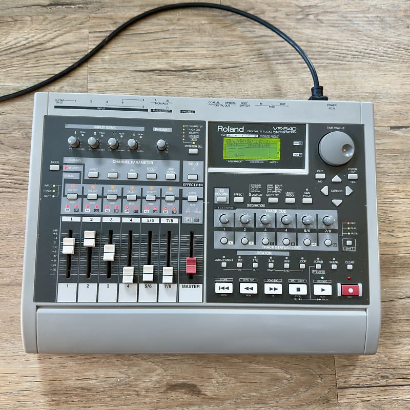 Roland VS-840 Digital Studio Workstation | Reverb Canada