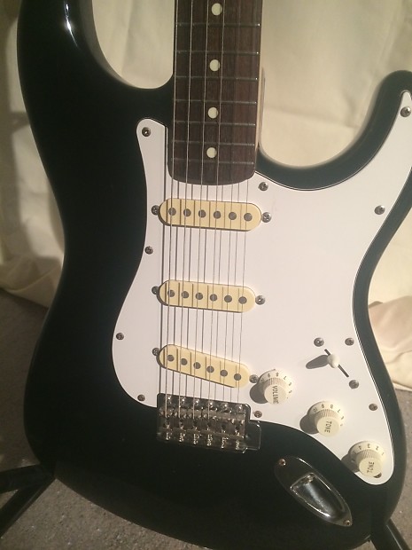 Fender Strat 80s Black Japan MIJ 62 reissue