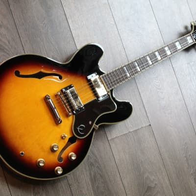 EPIPHONE 