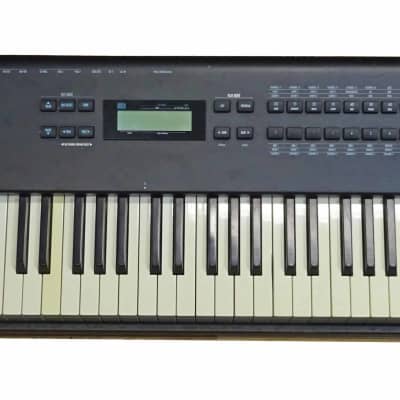 Alesis QS 8.1 (64 Voice Expandable Synthesizer)