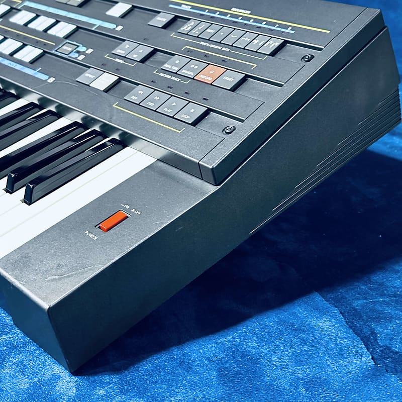 Casio CZ-5000 61-Key Synthesizer | Reverb Casio CZ-5000 61-Key Synthesizer | Reverb