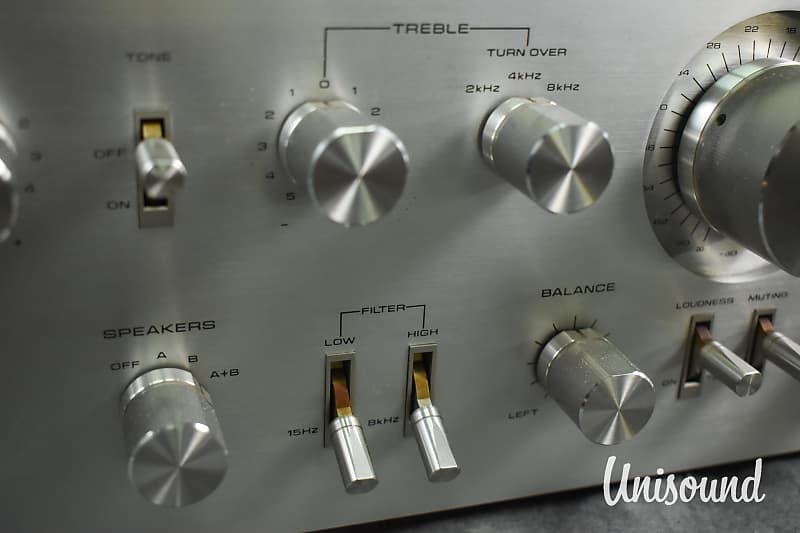 Pioneer SA-8800 II Stereo Integrated Amplifier in Excellent Pioneer SA-8800 II Stereo Integrated Amplifier in Excellent