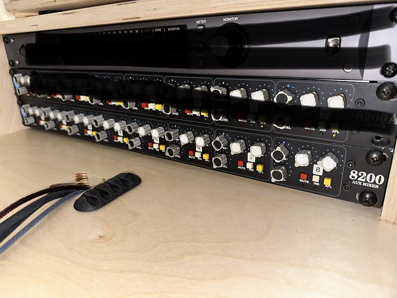 API 8200 8Channel Aux Mixer 2000s Black Reverb