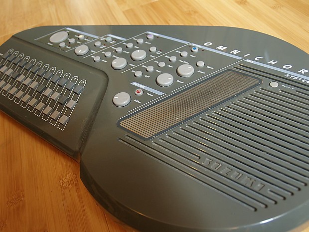 Suzuki Omnichord OM 200M with Accessories