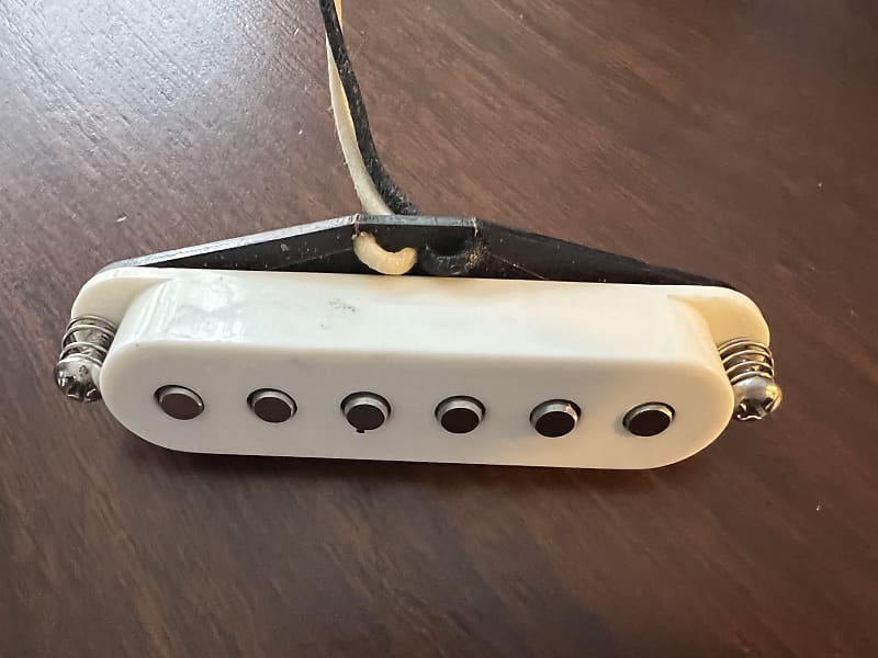 Suhr - (NECK PICKUP) V60 Low Peak Single Coil Pickup | Reverb