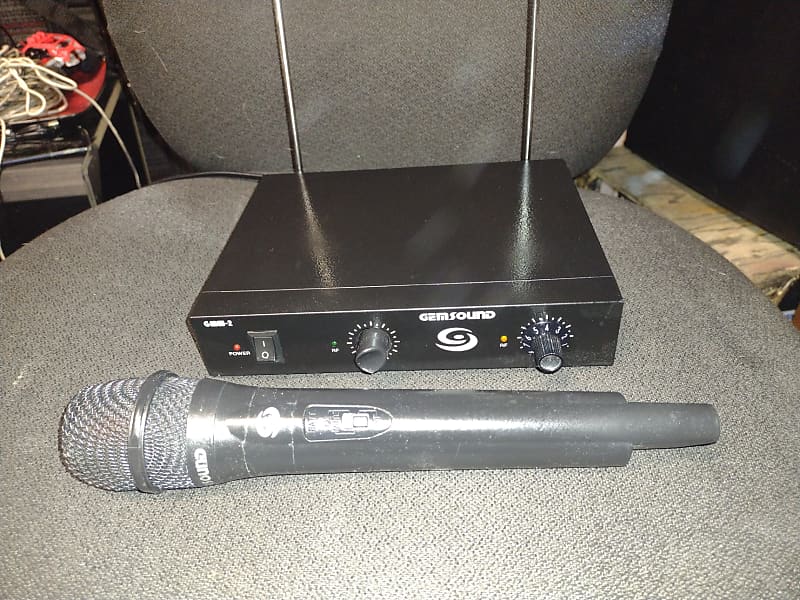 GEM SOUND GMWDUAL Channel Wireless Mic System Dual Gmw Reverb