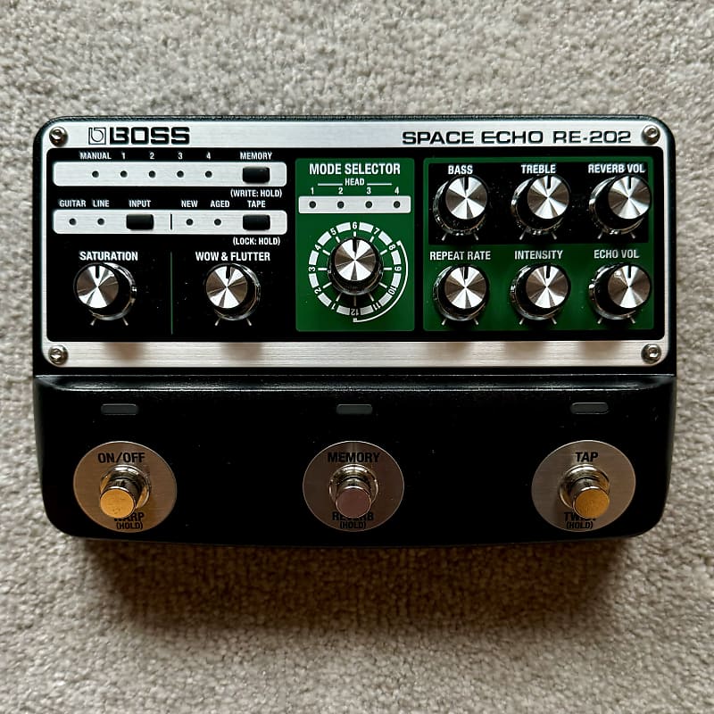 Boss RE-202 Space Echo