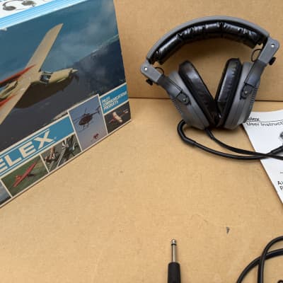 Telex Aviation noise reduction headset headphones microphone set / pilot image 8