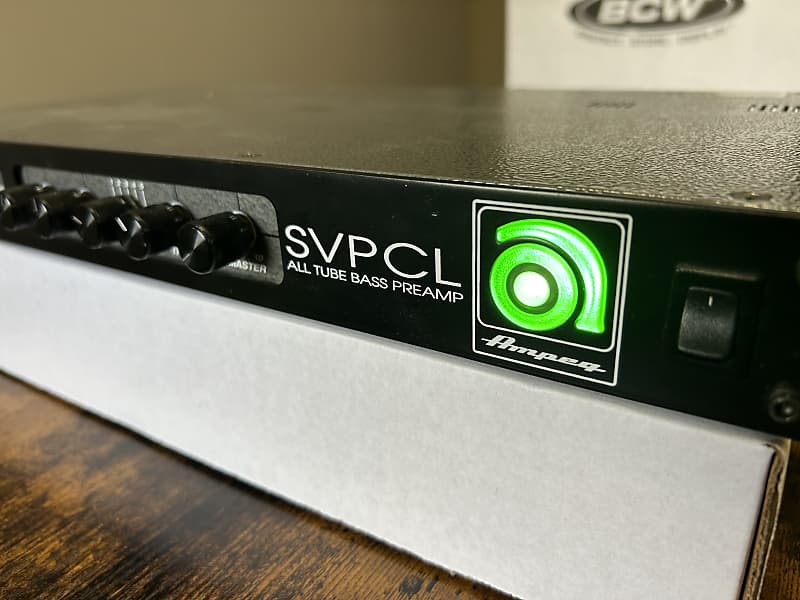 Ampeg SVPCL 2004 TUBE Bass Preamp Reverb