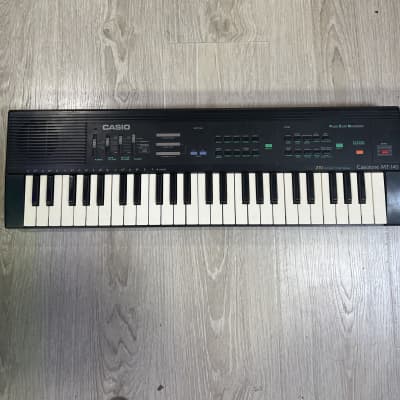 Casio MT-140 Casiotone 49-Key Mini Synthesizer 1980s - Black