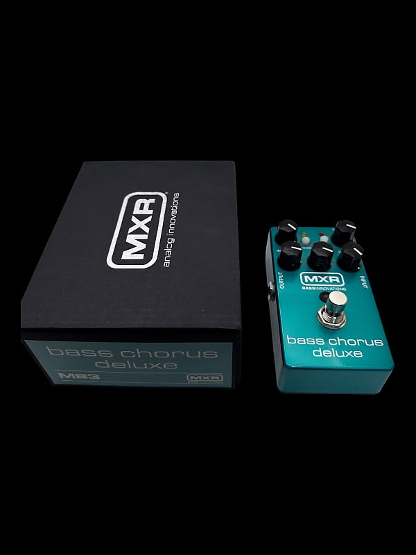MXR M83 Bass Chorus Deluxe