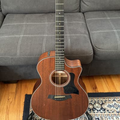 Taylor 324ce (2014 - 2015)