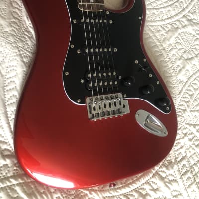 Fender Squier Strat Standard HH w/ Seymour Duncan JB series Fender Squier Strat Standard HH w/ Seymour Duncan JB series