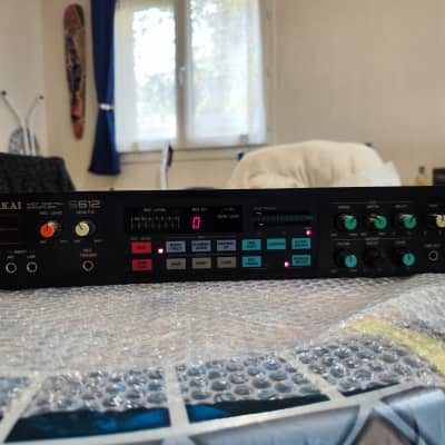 Akai S612 MIDI Digital Sampler 1985 - Black