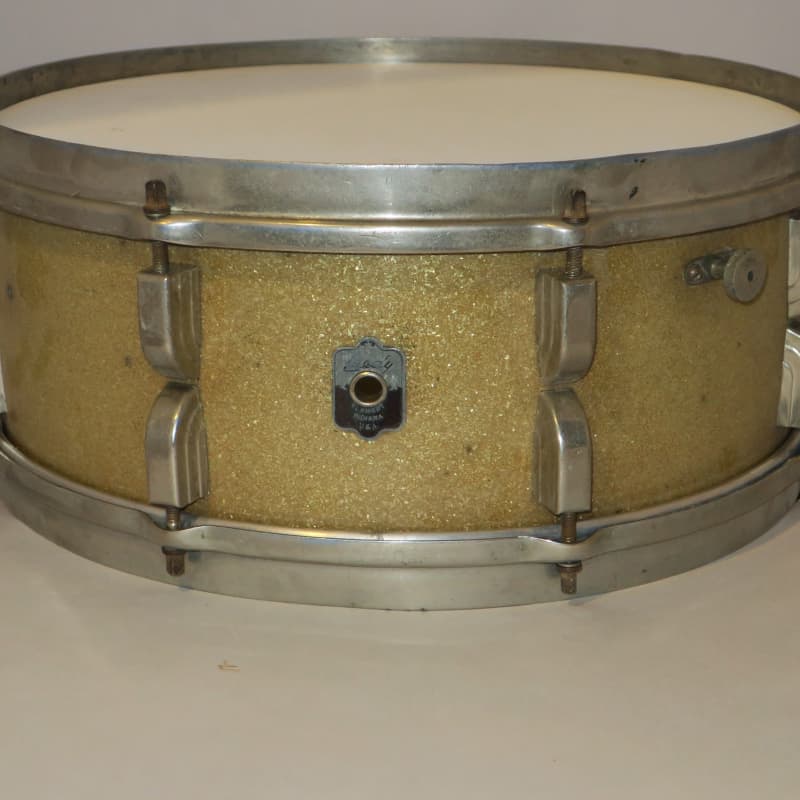 Koncerta snare bungas — jaunas un lietotasKoncerta snare bungas — jaunas un lietotas  