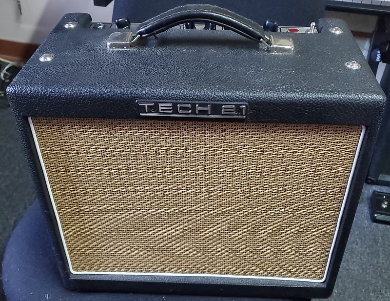 Tech21 Trademark 10 1x8 Combo - Used