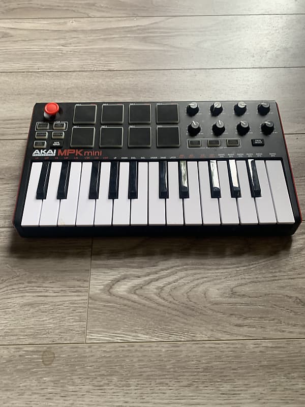 Akai MPK Mini Play MKIII Portable 25-Key MIDI Controller 2022 - Present -  Black
