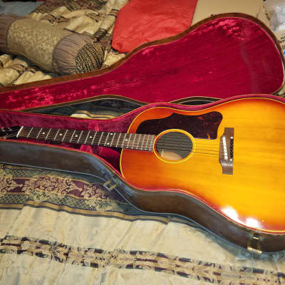 Gibson J-45 1962 - Sunburst image 1