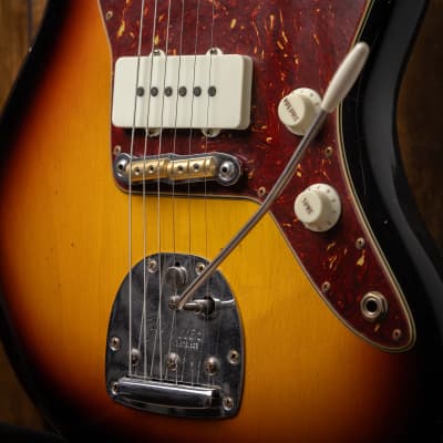 Fender Custom Shop '62 Jazzmaster Journeyman Relic - Aged 3 Color Sunburst image 3