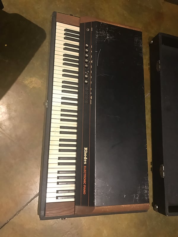 Rhodes Electric piano Reverb