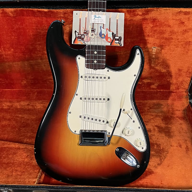 Fender Stratocaster 1965 - Three Tone Sunburst image 1