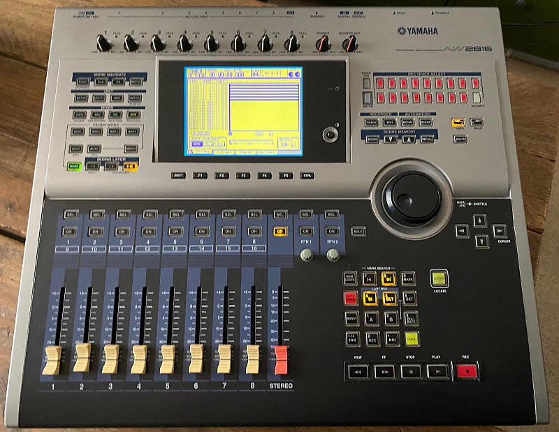 Yamaha AW4416 Professional Audio Workstation 16-Track Digital