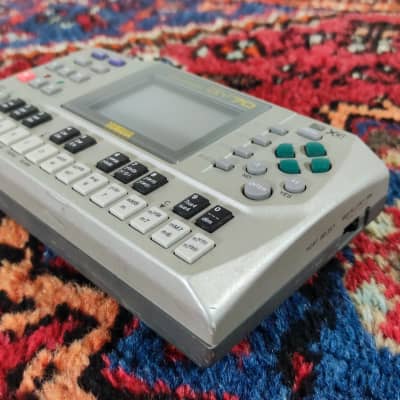 Yamaha QY70 Sequencer image 3