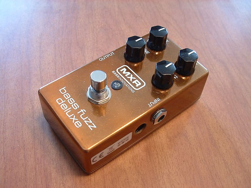 MXR M84 Bass Fuzz Deluxe