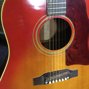 Gibson J-45 Acoustic Guitar 1967 Cherry Sunburst image 3
