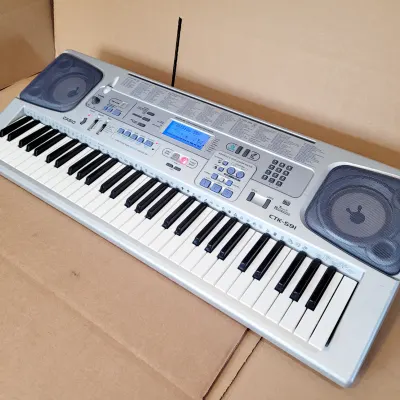 Casio CTK-591 61 Key Portable Electronic Keyboard Piano 2003